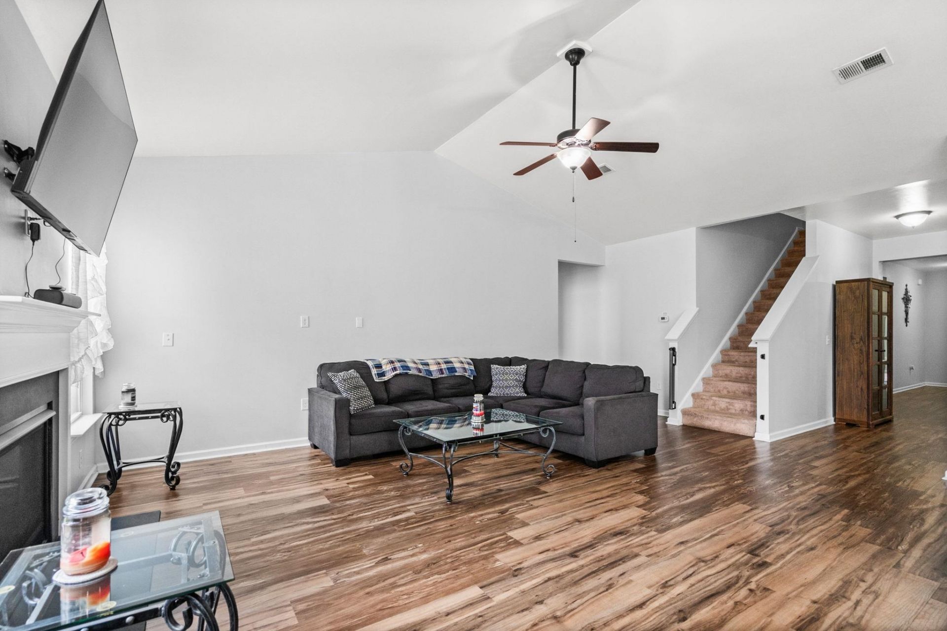 1076 Caprisia Loop Photo 11