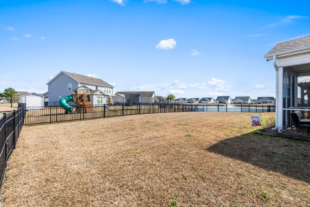 1076 Caprisia Loop  Photo 33