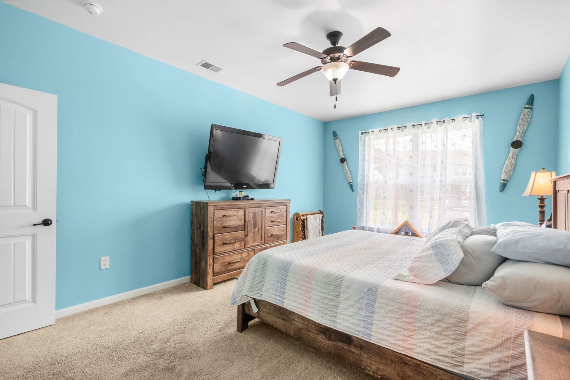 1076 Caprisia Loop Photo 40