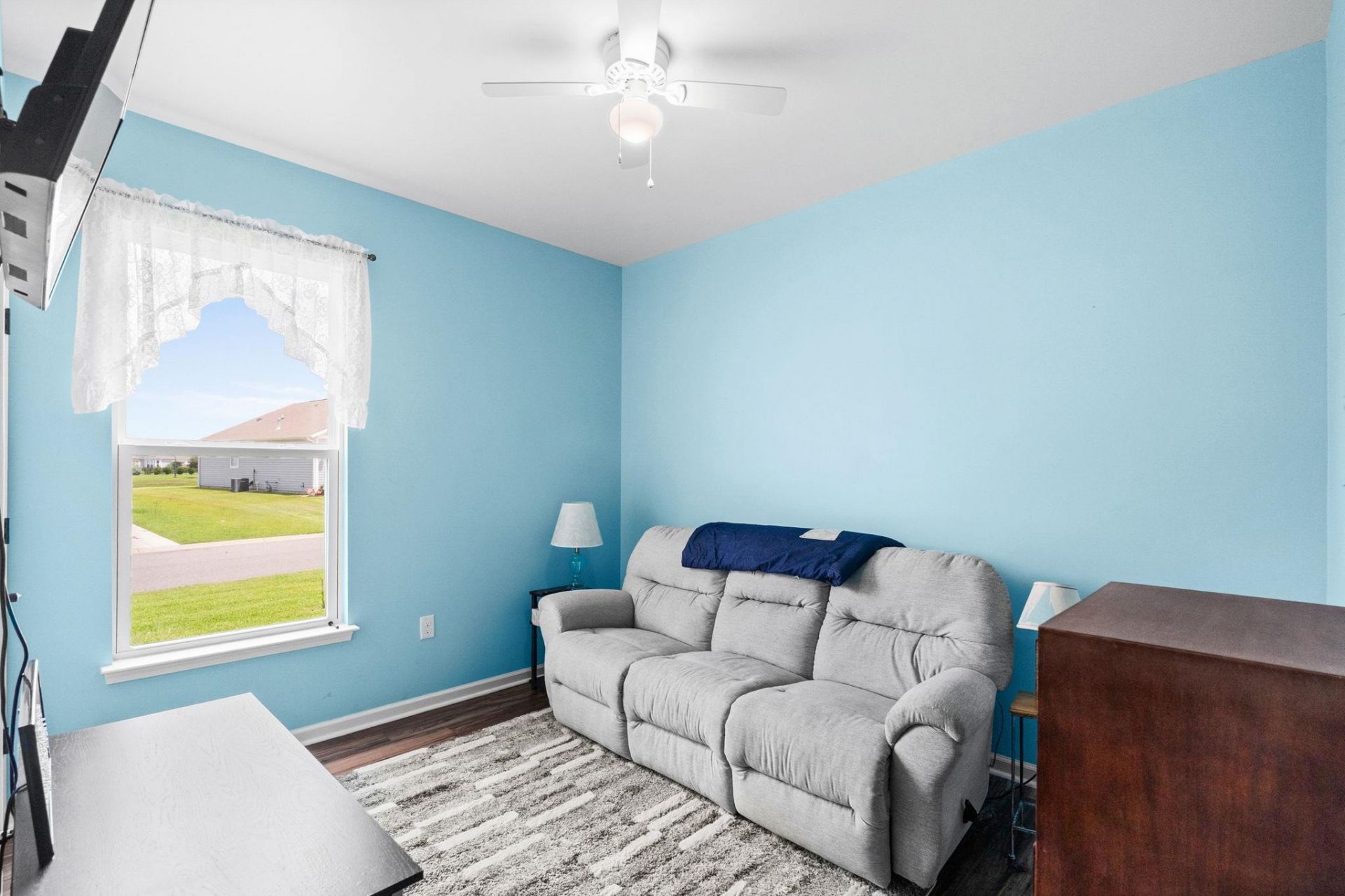 1076 Caprisia Loop Photo 46