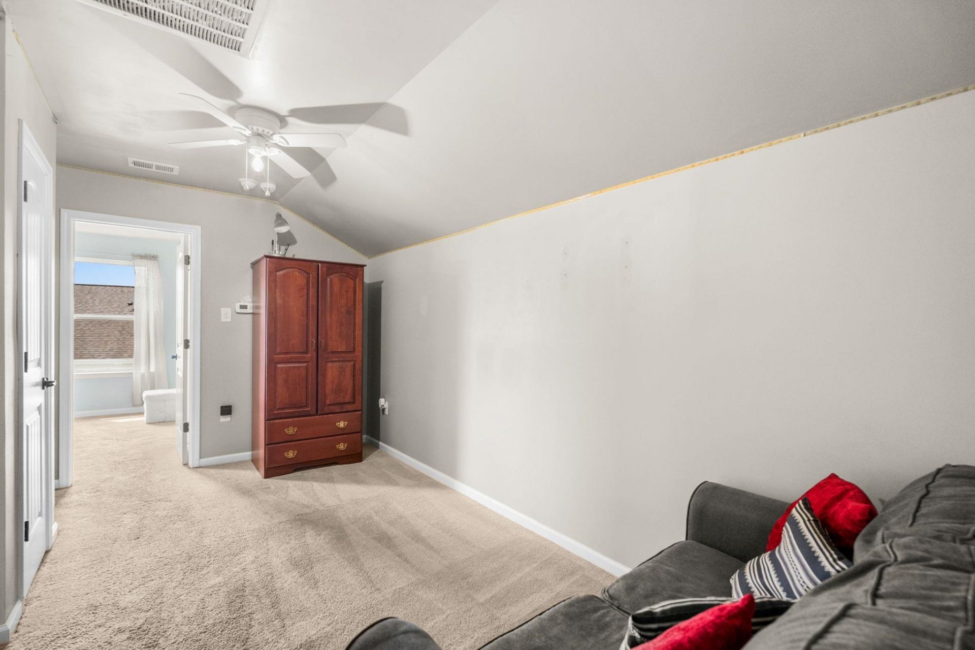 1076 Caprisia Loop Photo 53
