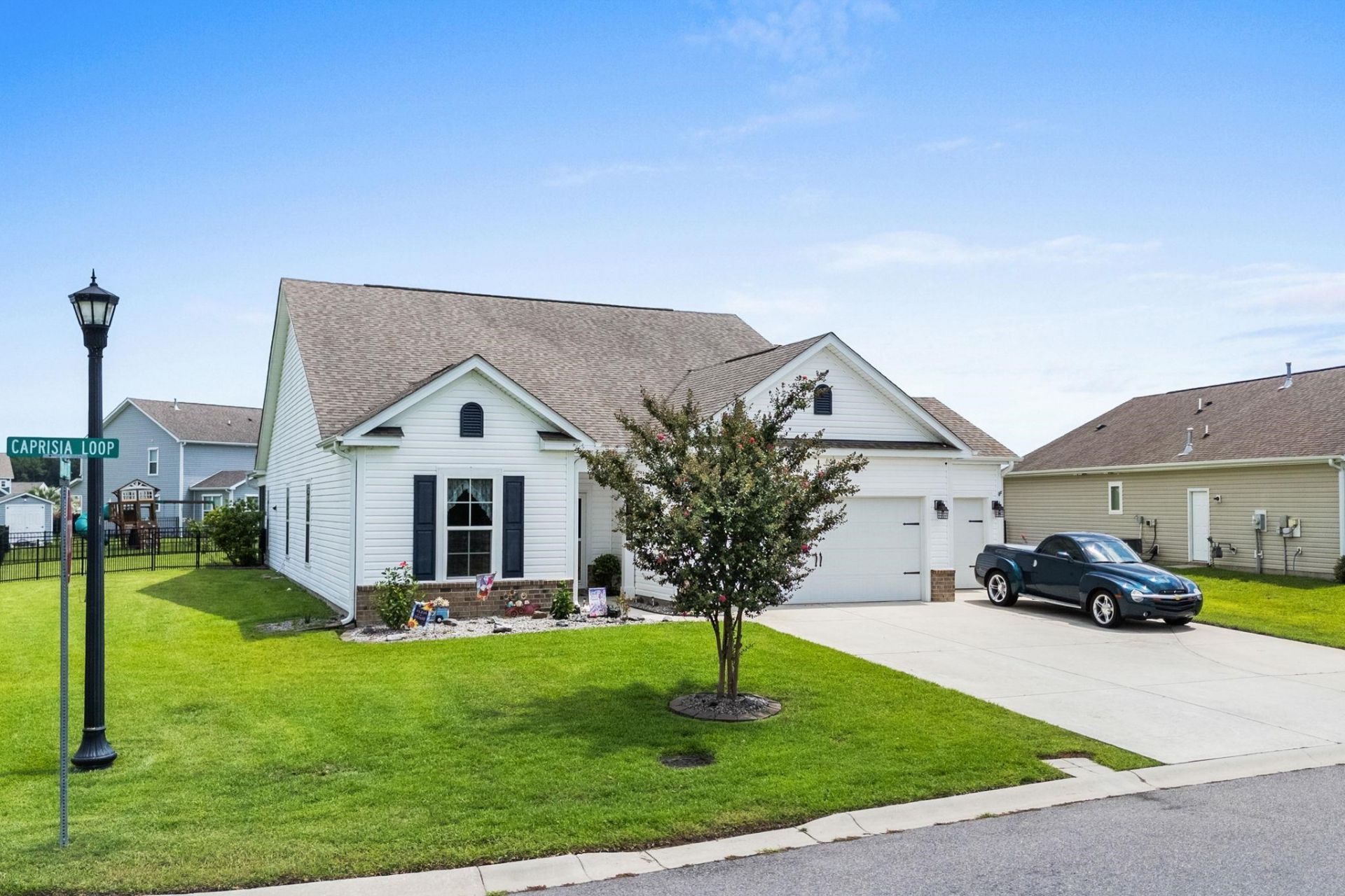 1076 Caprisia Loop Photo 61