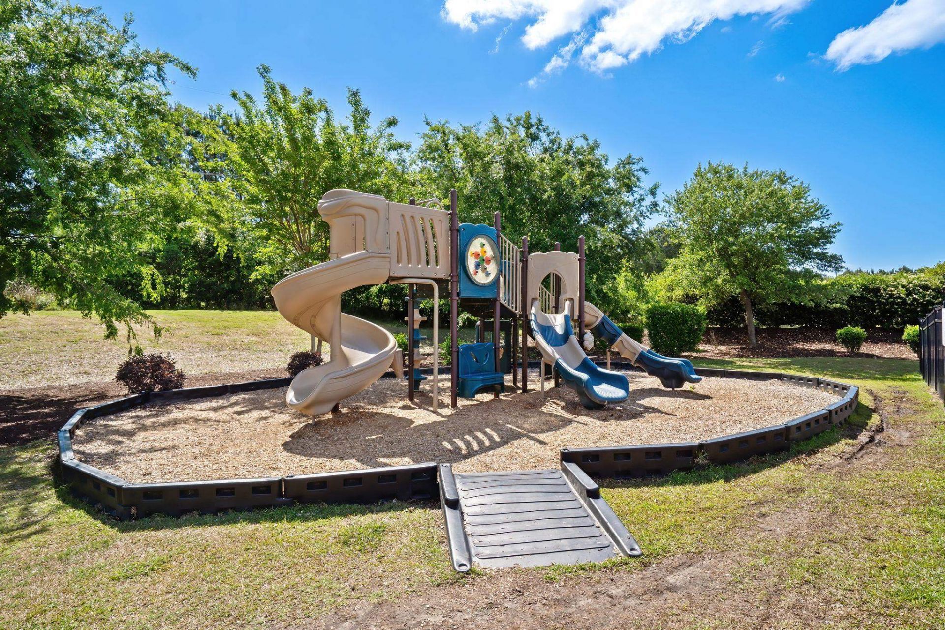 1076 Caprisia Loop Photo 67