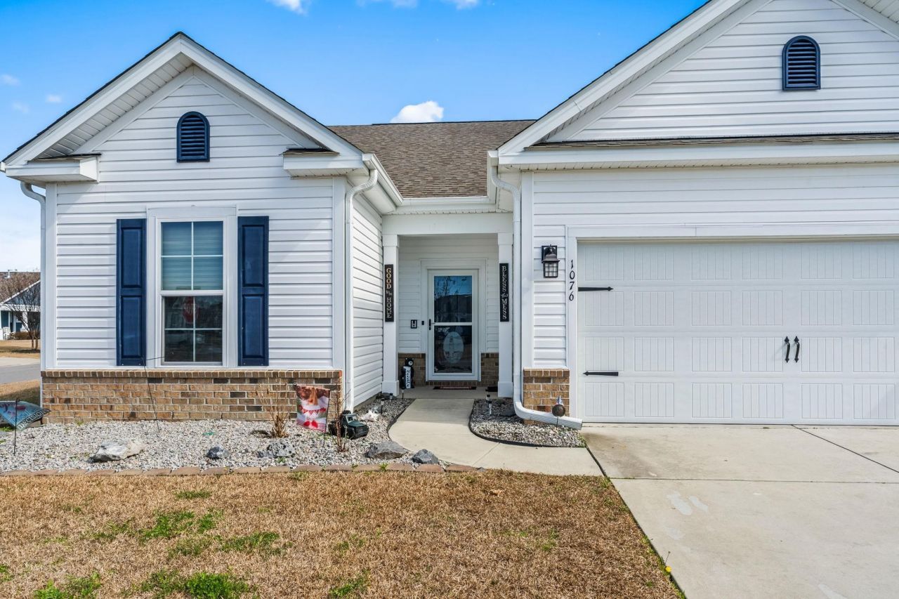 1076 Caprisia Loop  Photo 8