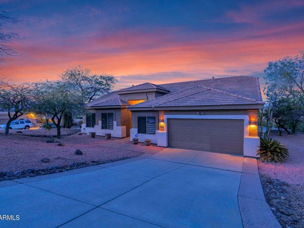 18 E Paint Your Wagon Trail, Phoenix, AZ 85085