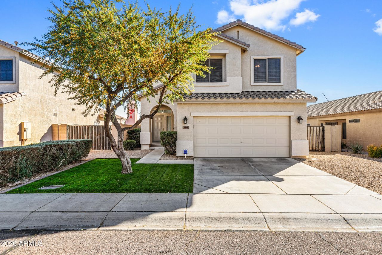 3919 W Buckskin Trail, Phoenix, AZ 85083 Main Photo