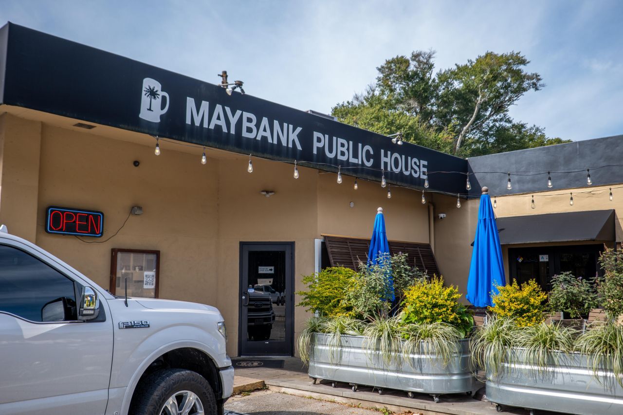 414 Caledon Court Photo 55