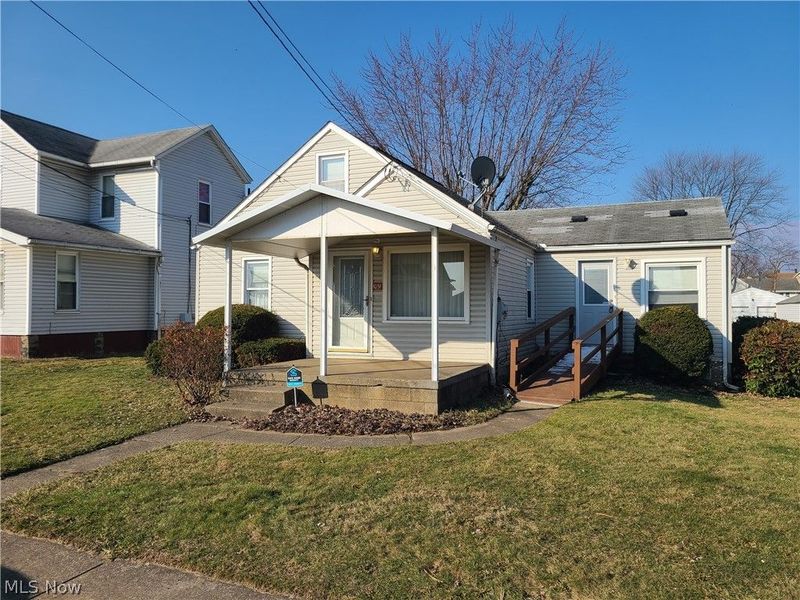 1031 Camden Avenue SW, Canton, OH 44706 Photo 2