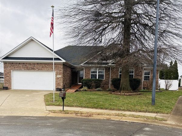 3434 Cool Water Court, Bowling Green, KY 42104