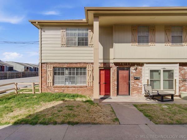 6156 S Madison Place, Unit D, Tulsa, OK 74105