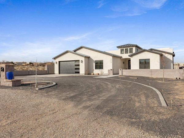 1713 17th Avenue SE, Rio Rancho, NM 87124