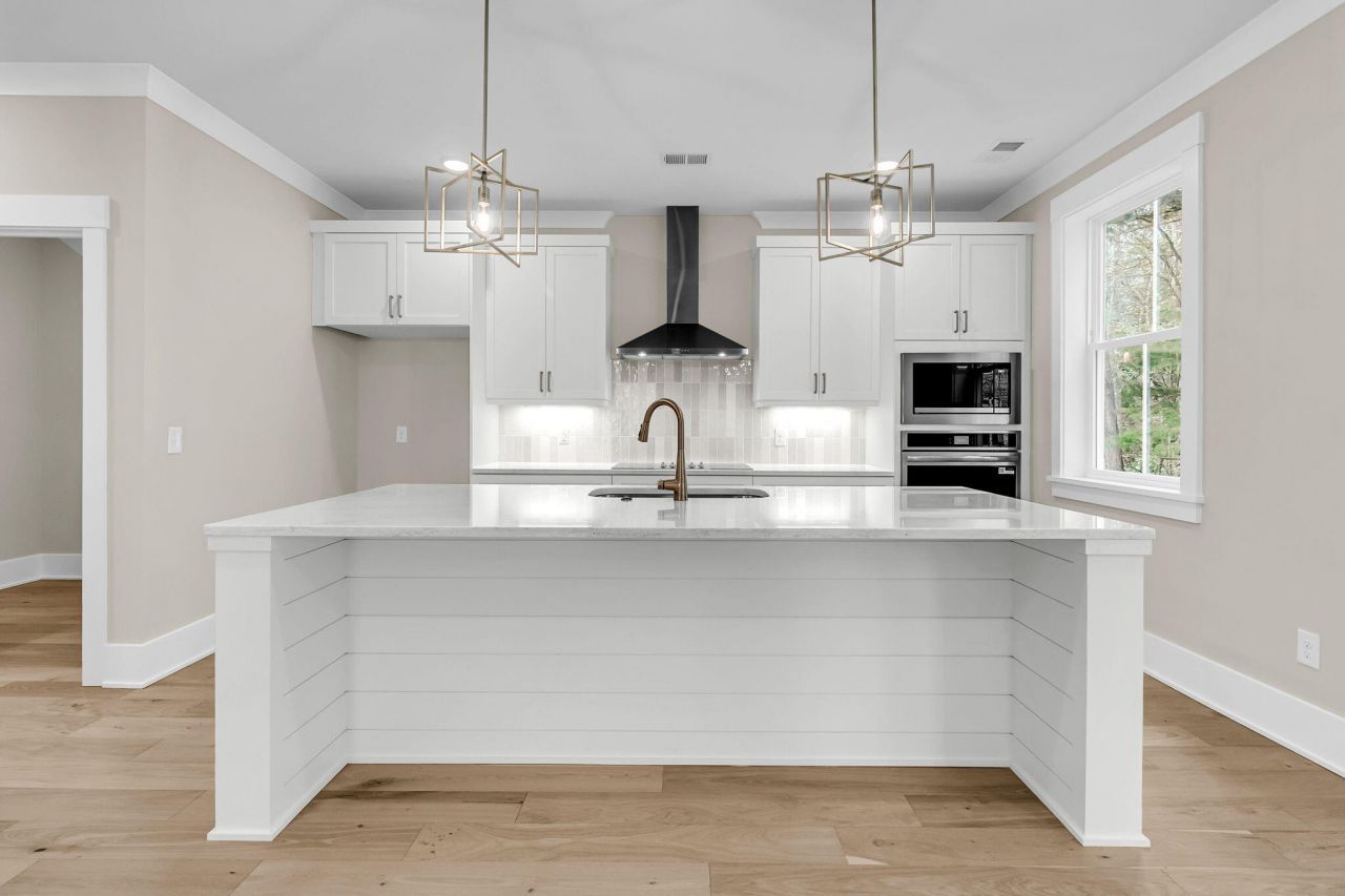 1919 Chestnut Oak Lane Photo 5