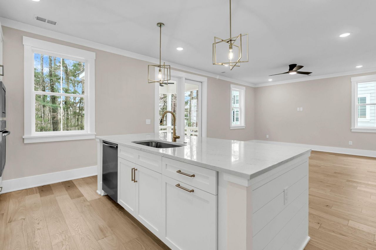 1919 Chestnut Oak Lane Photo 8