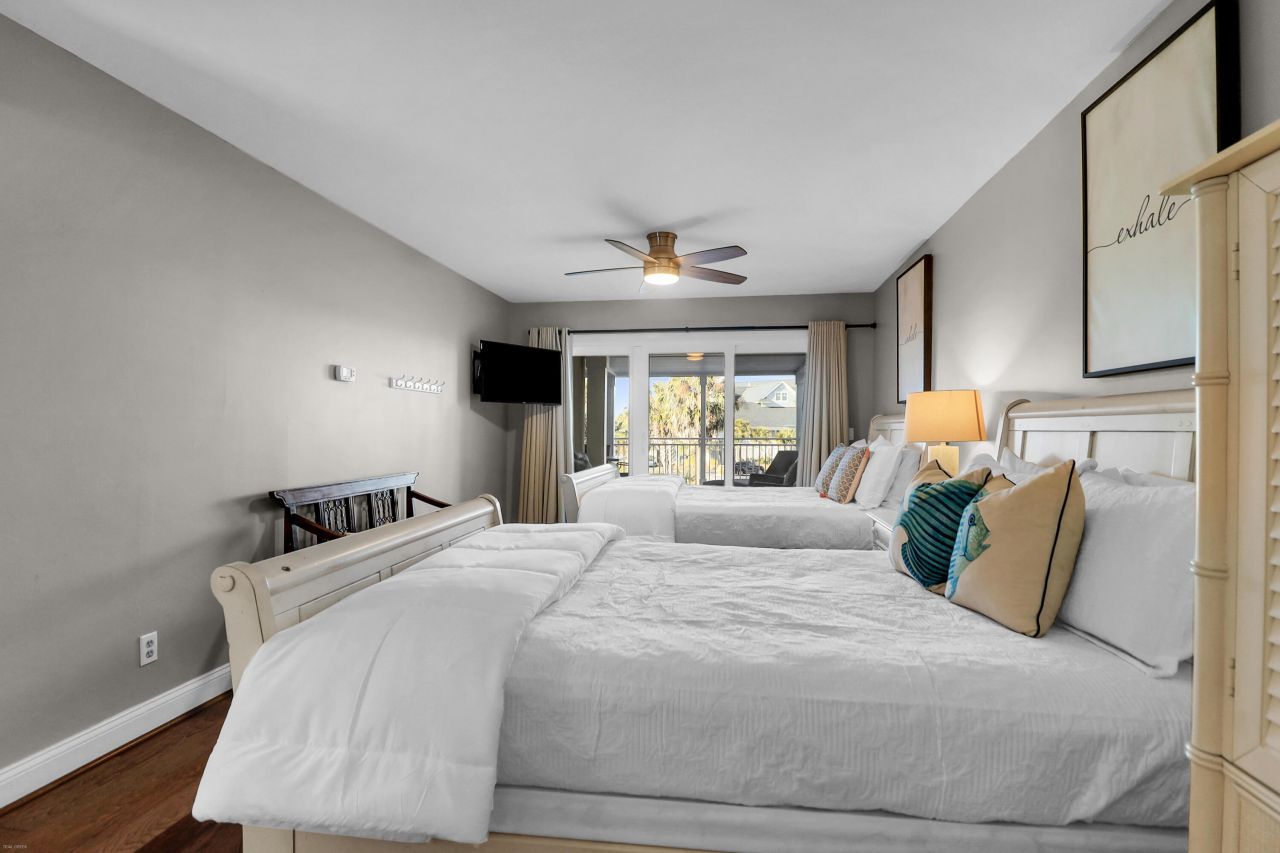 2943 Atrium Villa Drive Photo 24