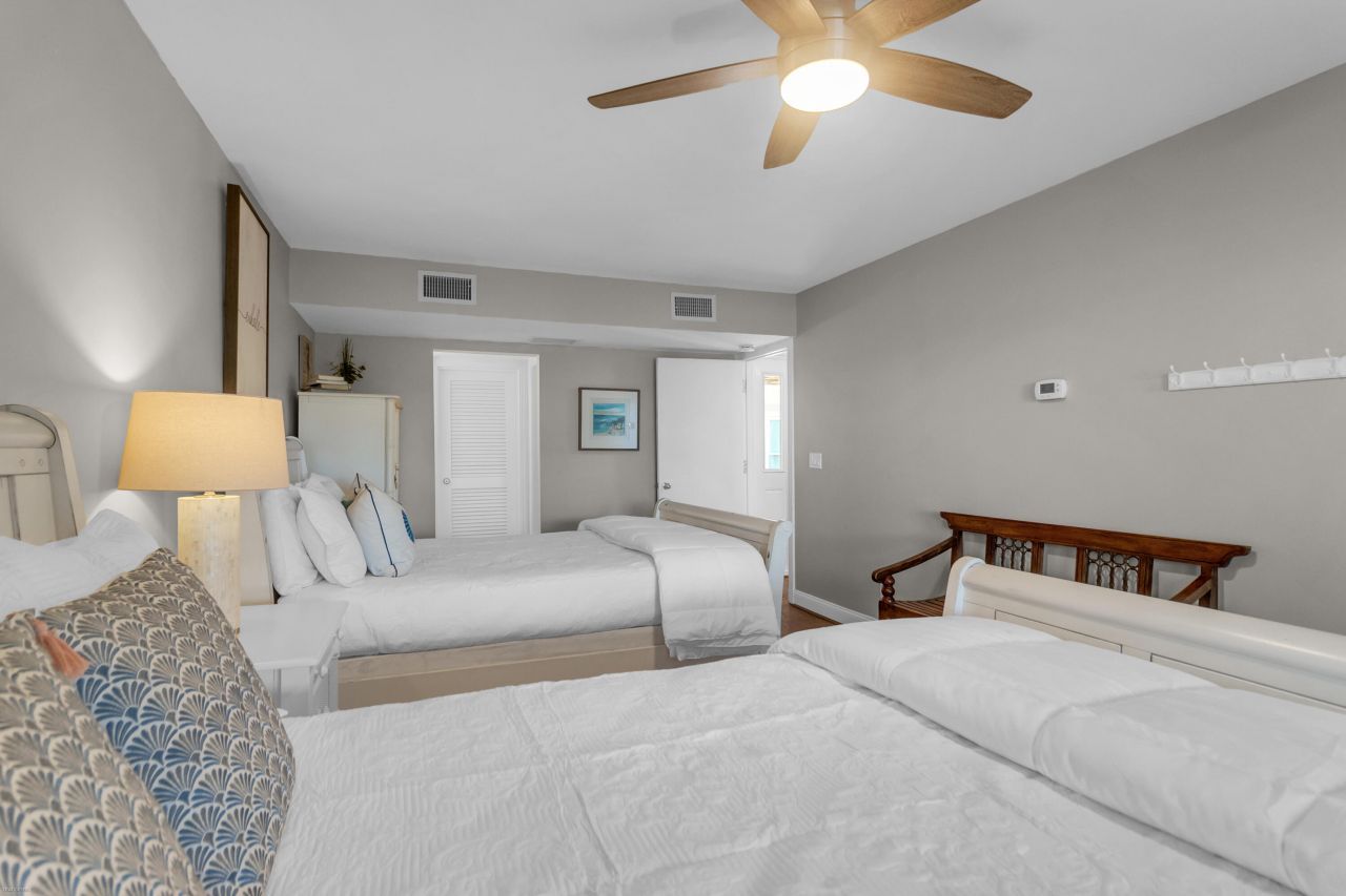 2943 Atrium Villa Drive Photo 25