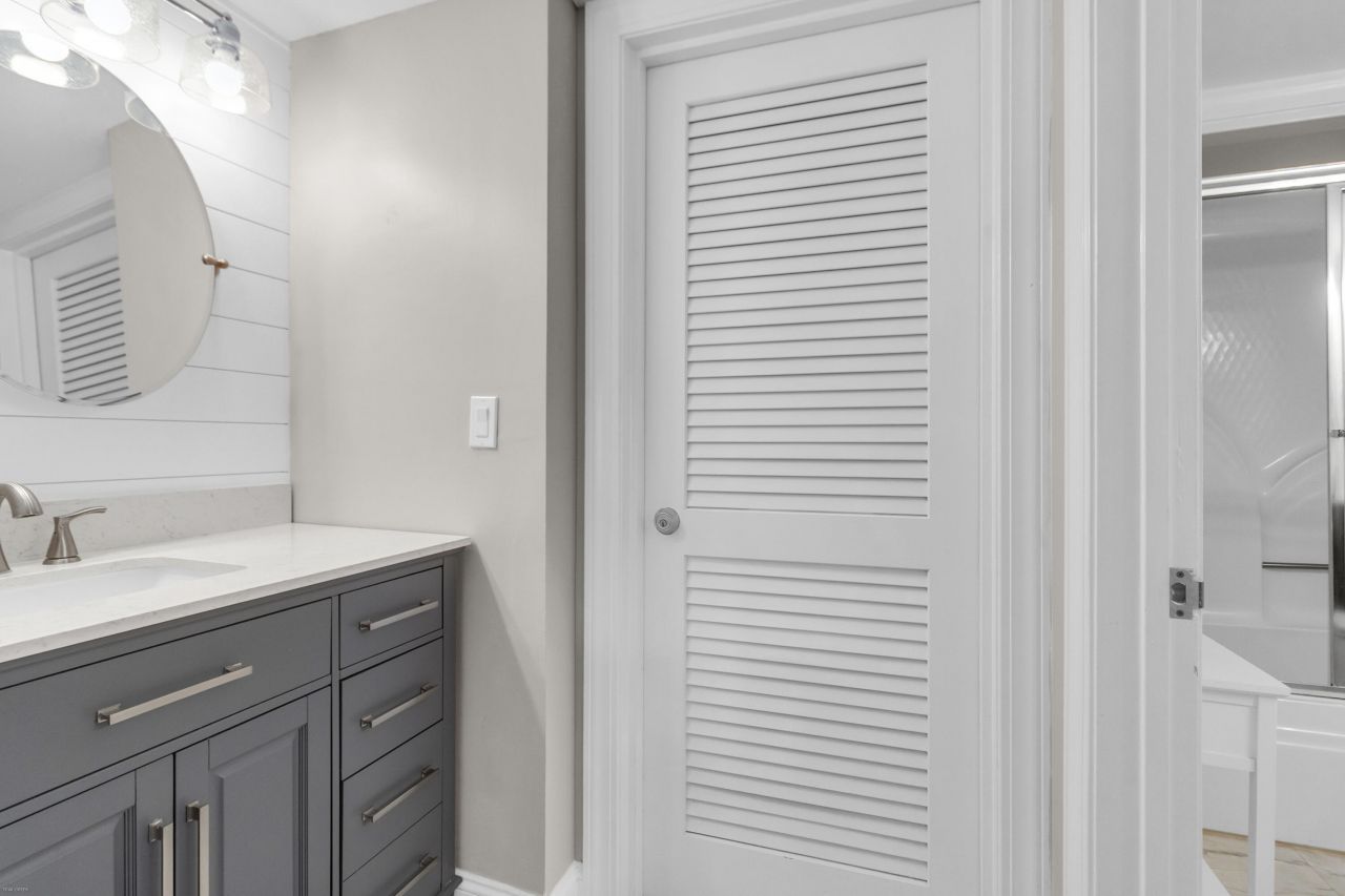 2943 Atrium Villa Drive Photo 26