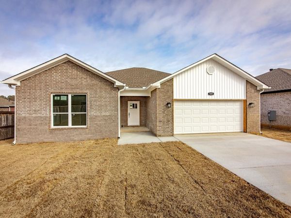 914 W Dell Vista Cove, Cabot, AR 72023