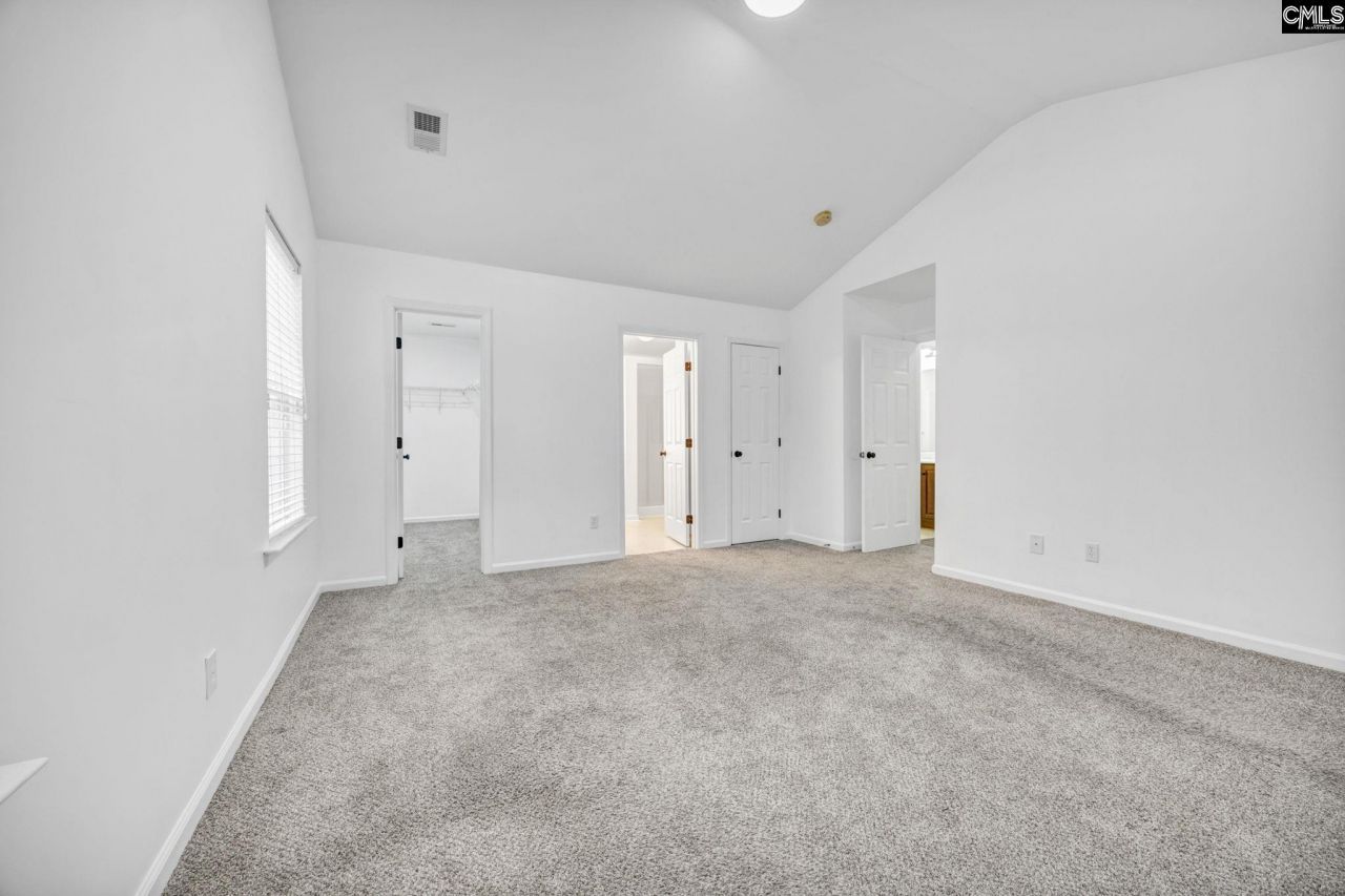 86 Deertrot Court Photo 16