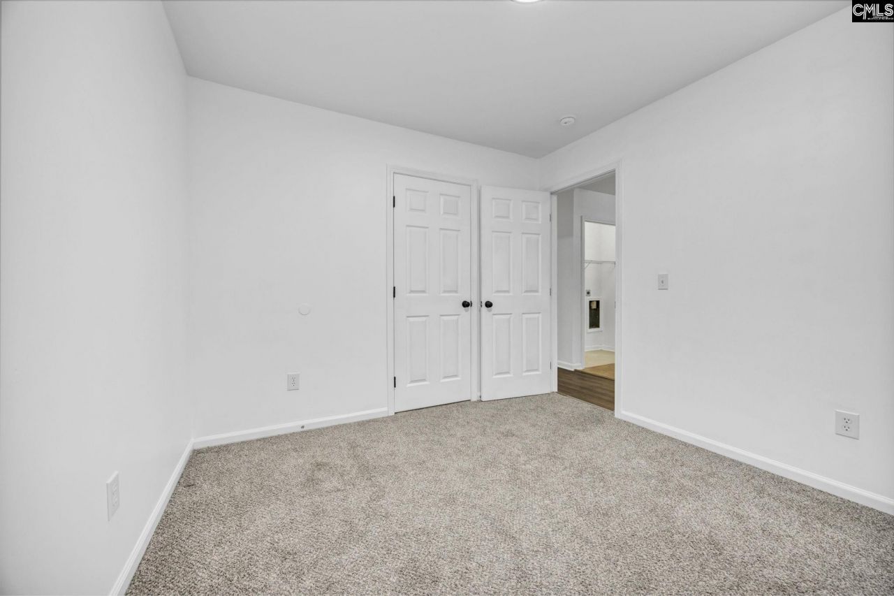 86 Deertrot Court Photo 20