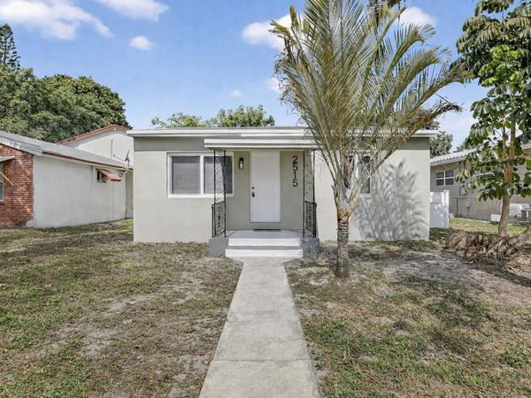 2515 Roosevelt Street, Hollywood, FL 33020