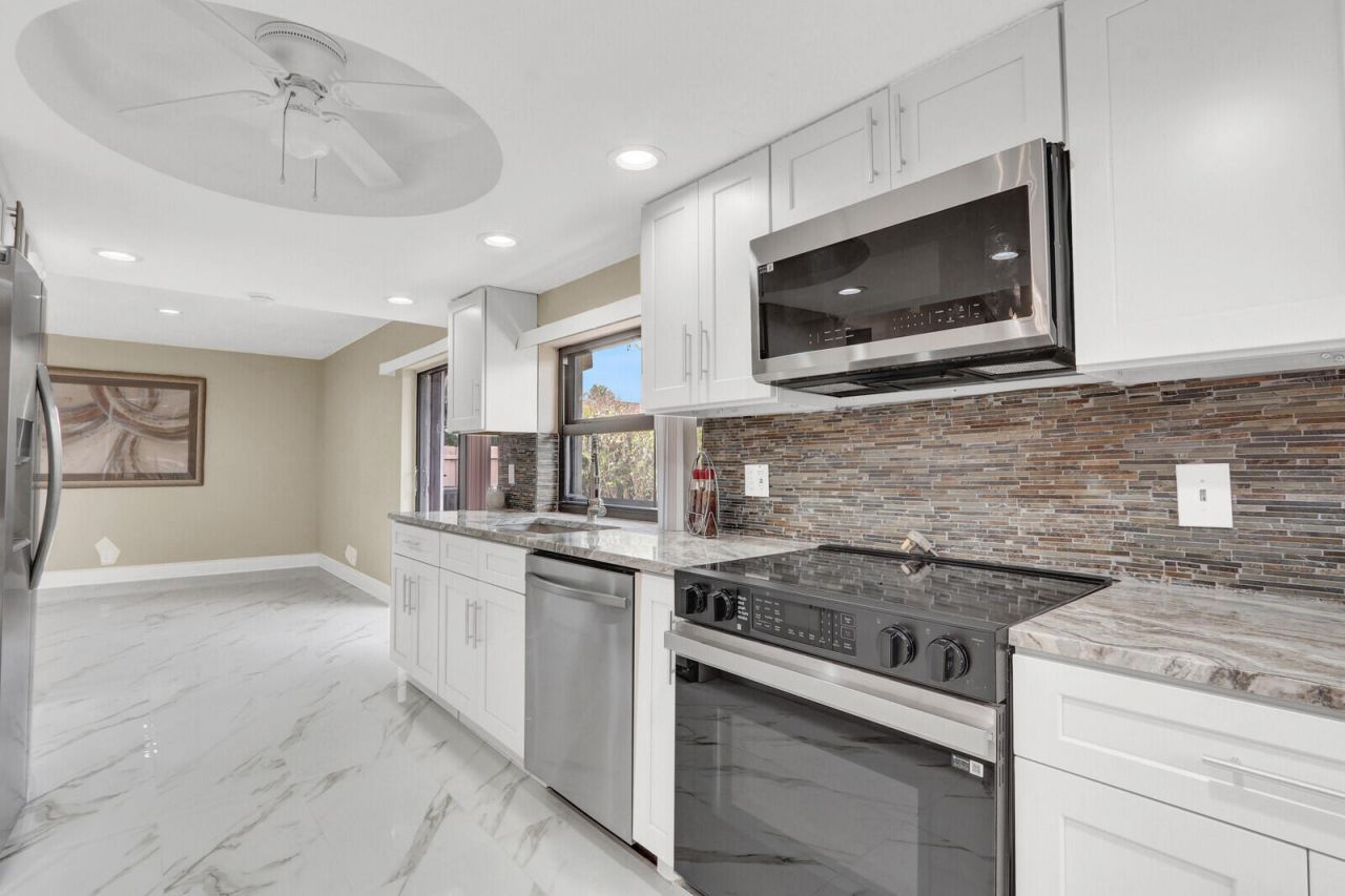 21052 Brookshire Terrace, Boca Raton, FL 33433 Photo