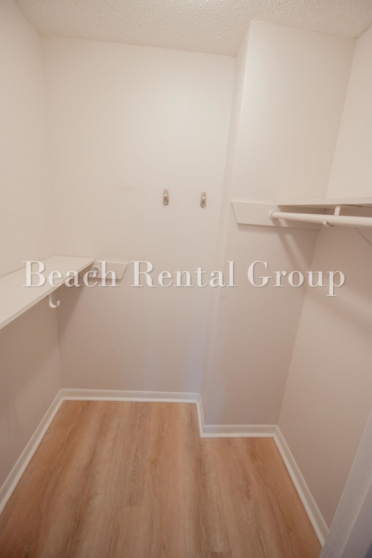 6840 Blue Heron Blvd.  Photo 13