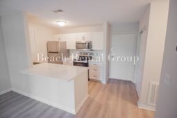 6840 Blue Heron Blvd.  photo 4