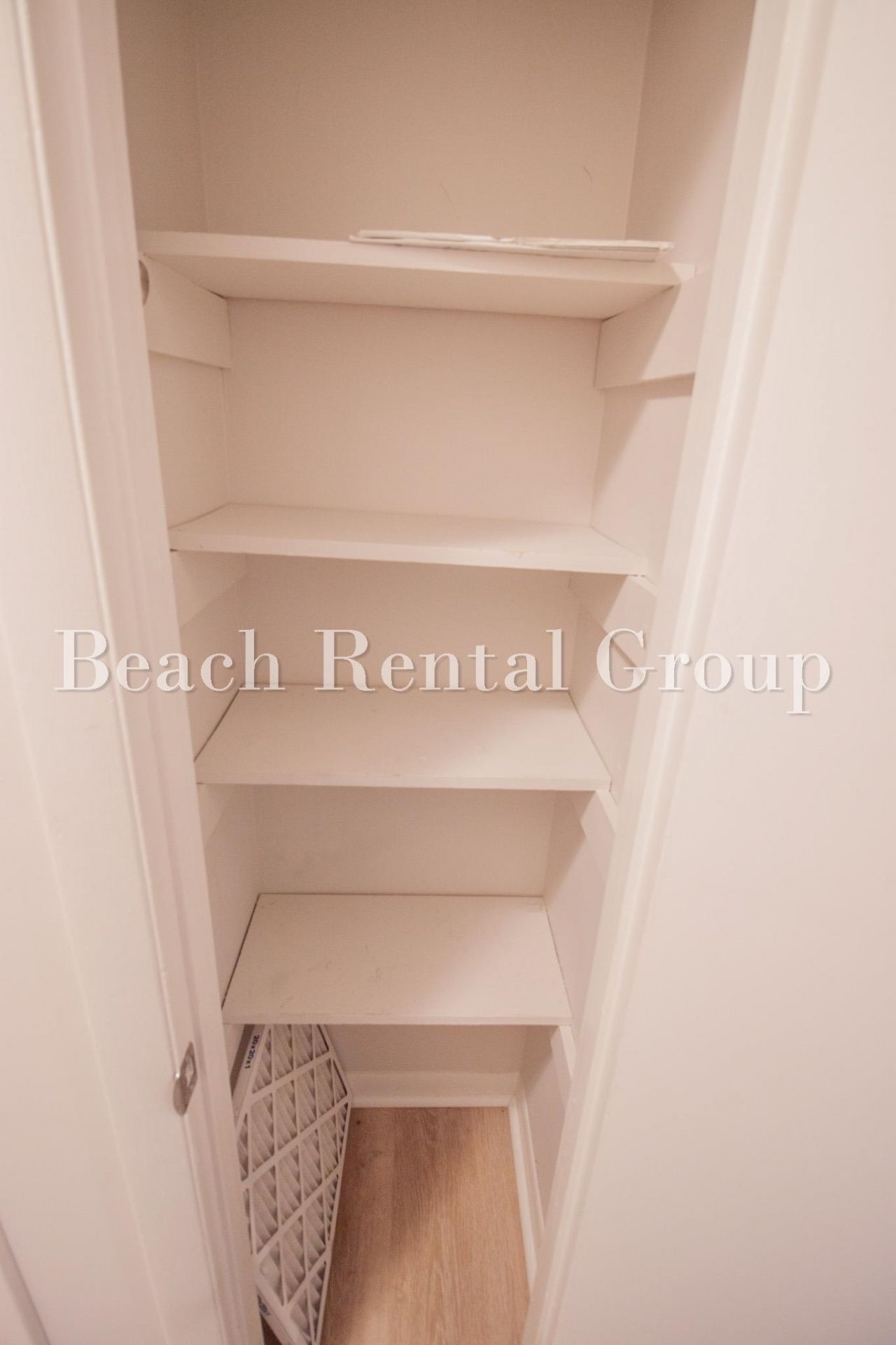 6840 Blue Heron Blvd.  Photo 8