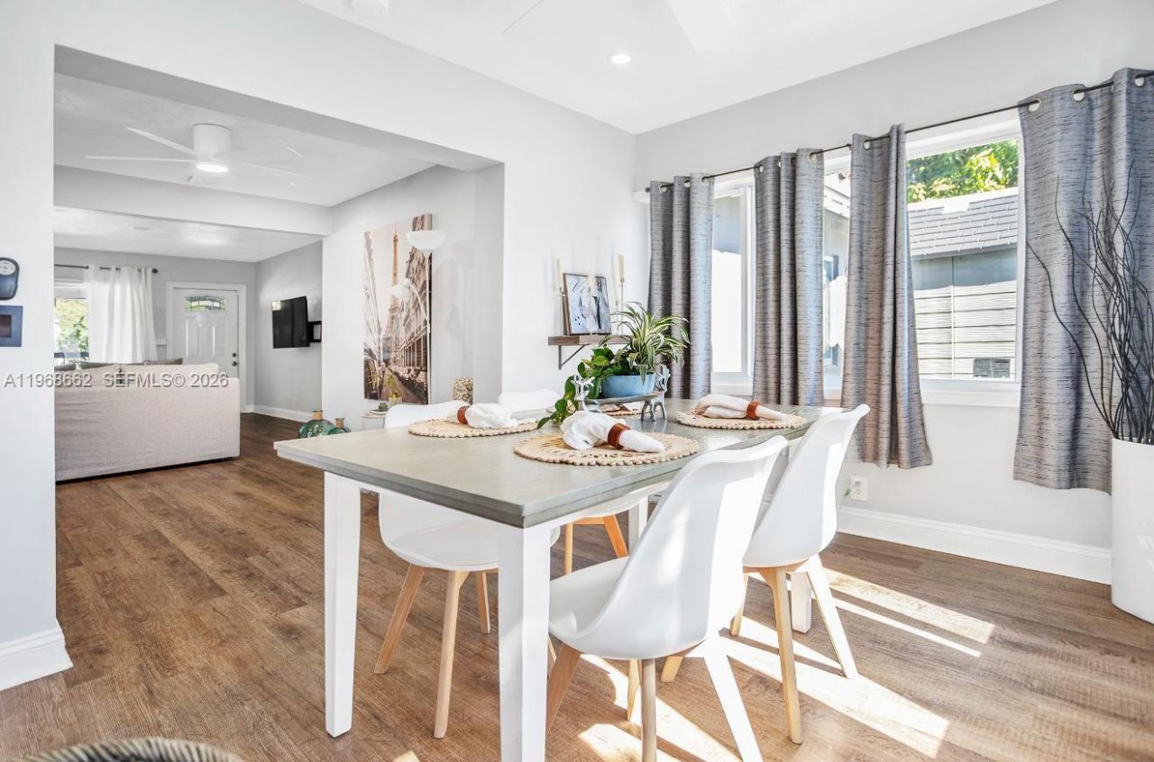 2450 NE 18th St , Pompano Beach, FL 33062 Photo