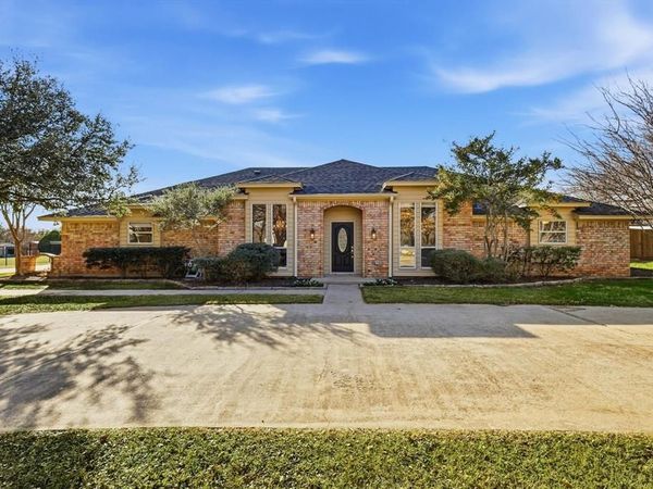361 Oakview Drive, Double Oak, TX 75077