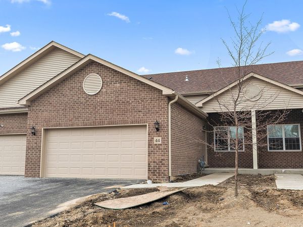 44 Olympus Drive, Tinley Park, IL 60477