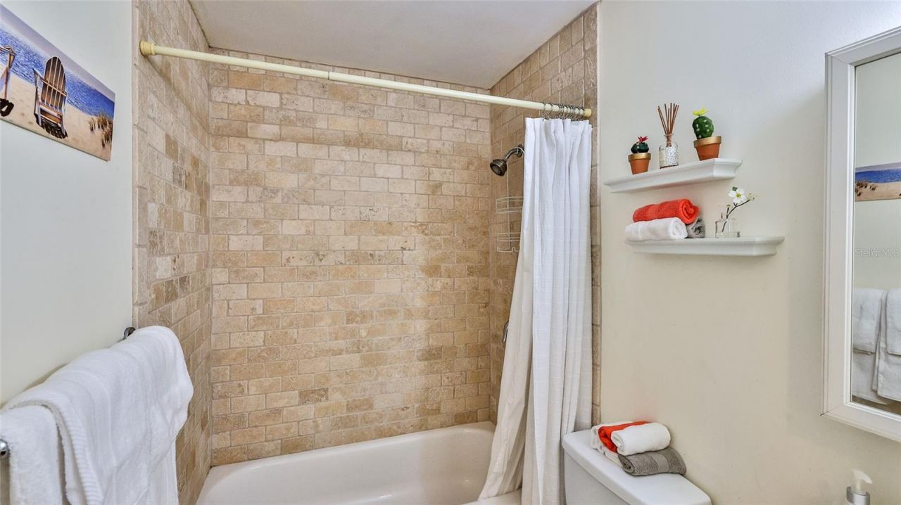 411 N Halifax Avenue, Unit 300, Daytona Beach, FL 32118 Photo