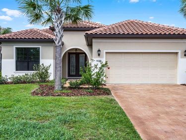 9220 SAN JOSE BOULEVARD, HOWEY IN THE HILLS, FL 34737