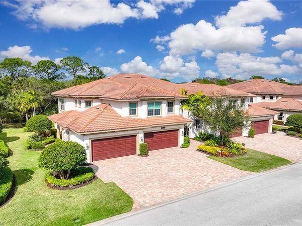 7825 Hawthorne DR, Unit 2103, NAPLES, FL 34113