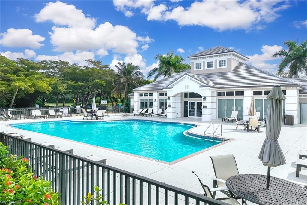 7825 Hawthorne Dr, Unit 2103, Naples, FL 34113 Photo