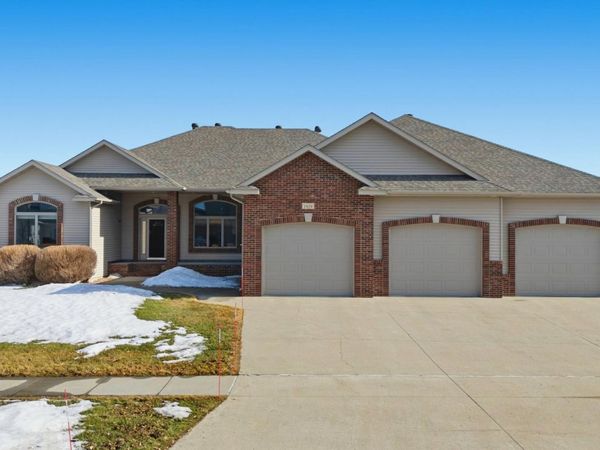 1929 Pentland Street , West Fargo, ND 58078