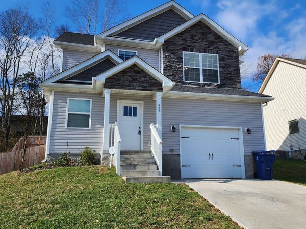 484 Woodtrace Dr , Clarksville, TN 37042