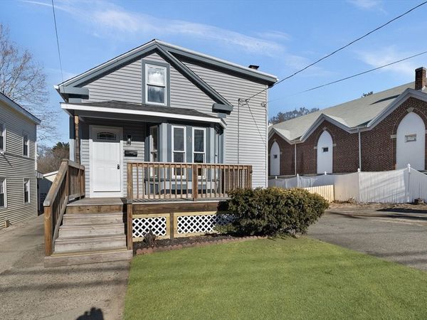 76 Main St, Blackstone, MA 01504