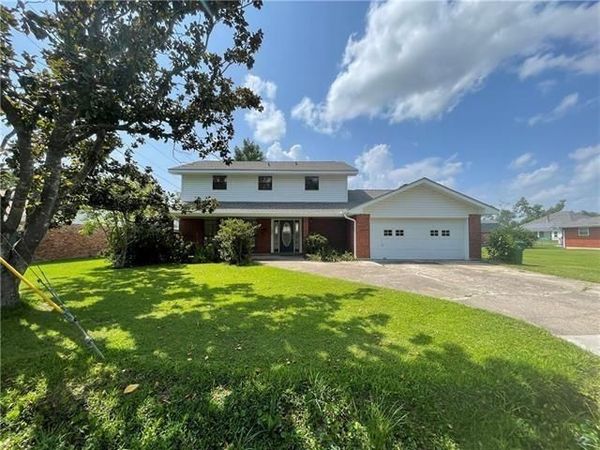 12 RIVER PARK Drive, Hahnville, LA 70057