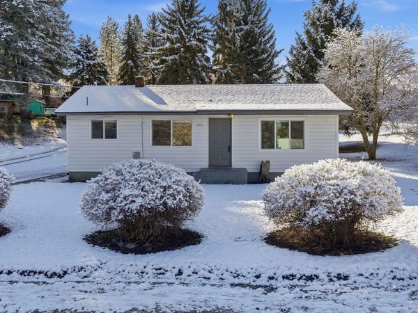405 W McCoy St, Oakesdale, WA 99158