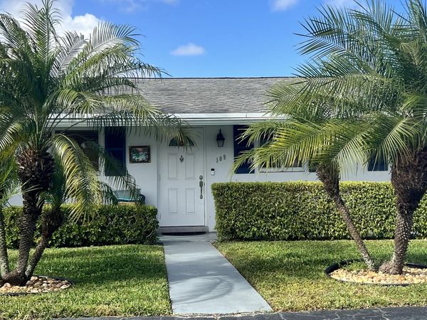2017 SW Golf Lane, Unit 109, Boynton Beach, FL 33426