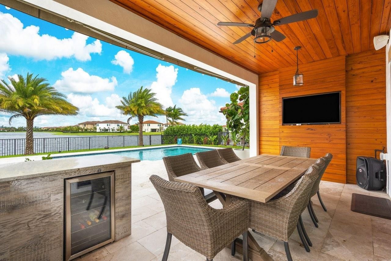 8605 E Baypoint Circle, Parkland, FL 33076 Photo