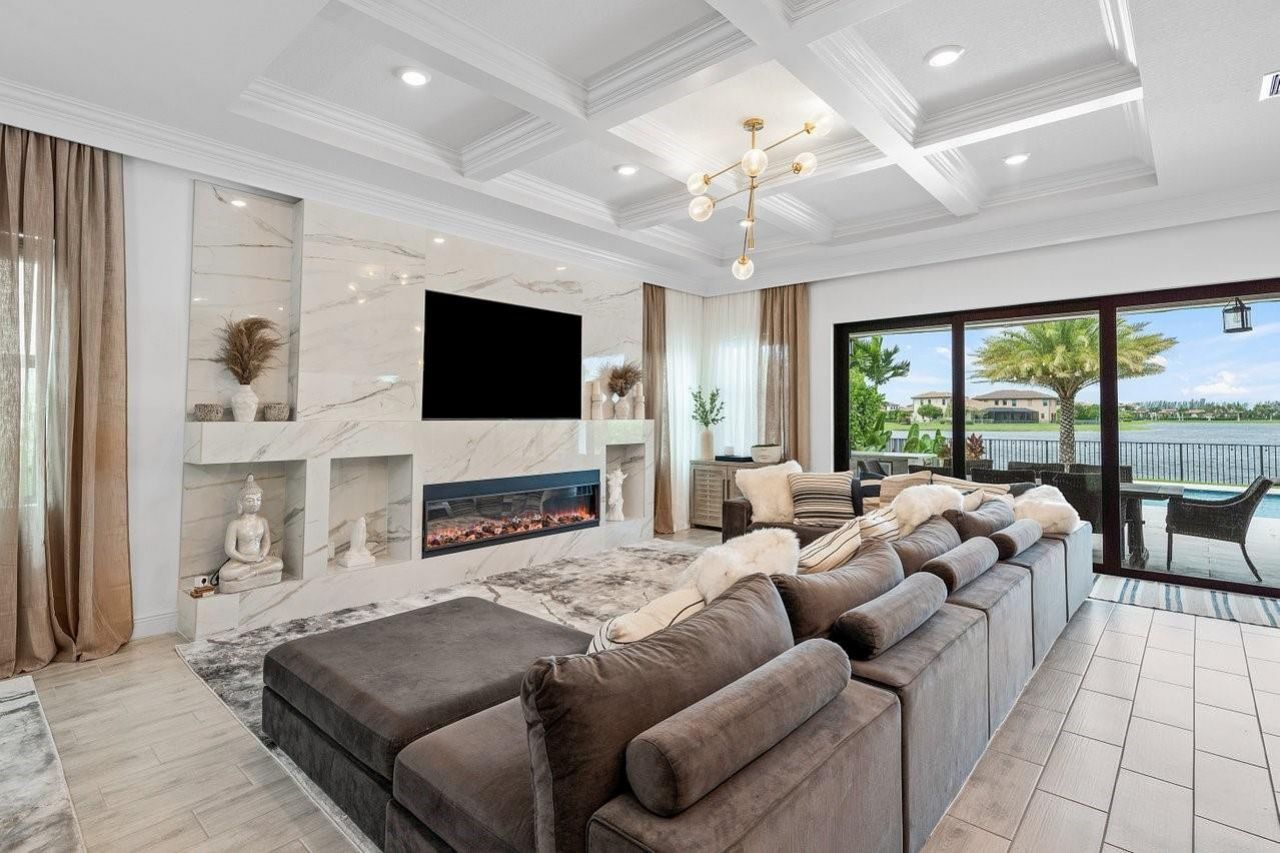 8605 E Baypoint Circle, Parkland, FL 33076 Photo