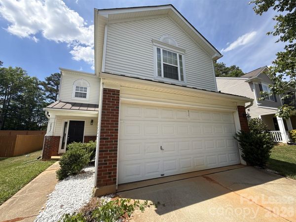 6831 Sunman Road, Charlotte, NC 28216