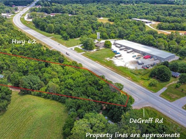 13610 DeGraff Road , Rogers, AR 72756