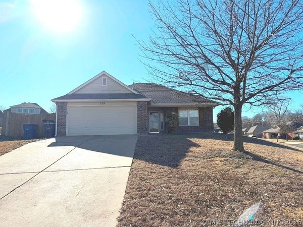 2318 W 33rd Street North, Tulsa, OK 74127
