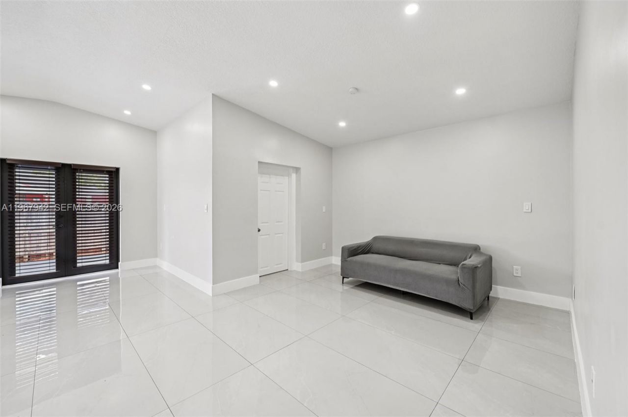 12237 SW 193rd St , Miami, FL 33177 Photo