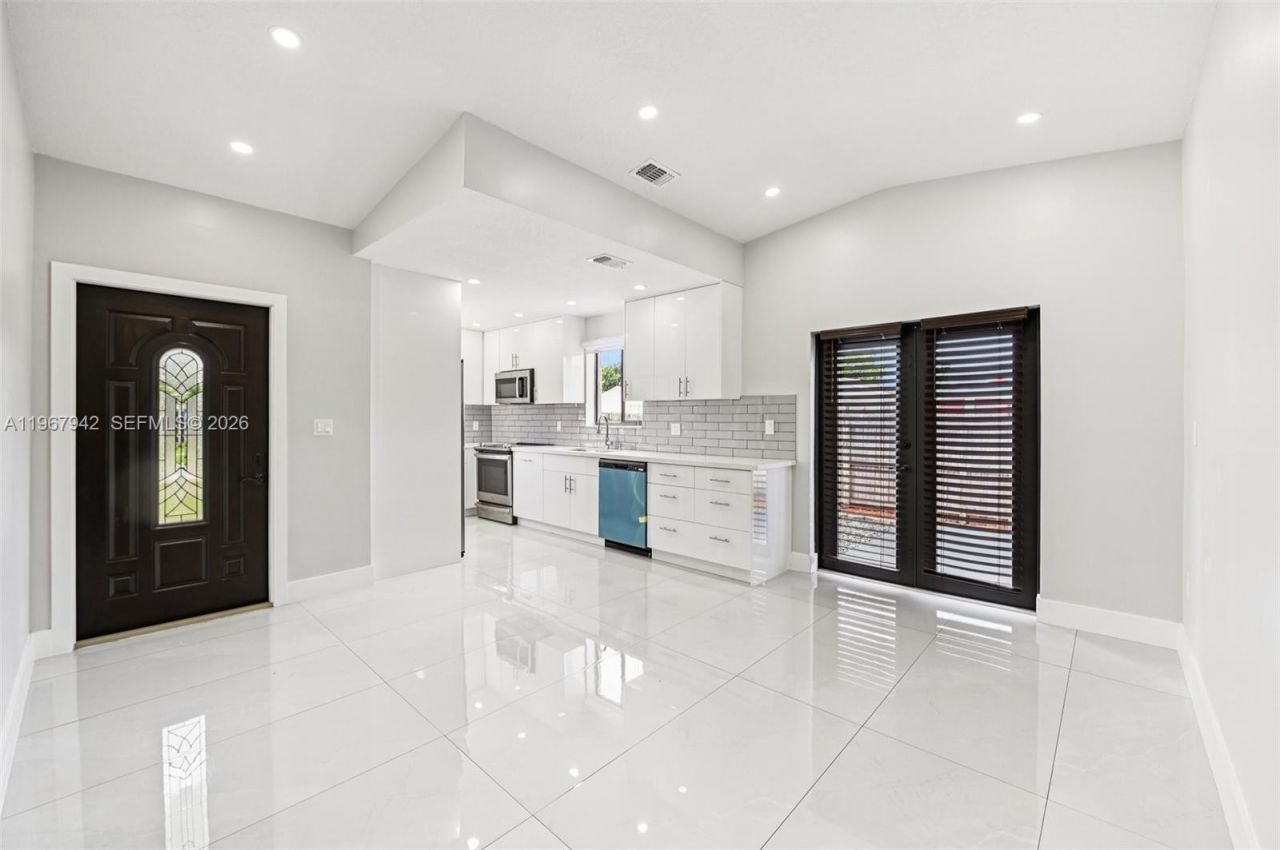 12237 SW 193rd St , Miami, FL 33177 Photo