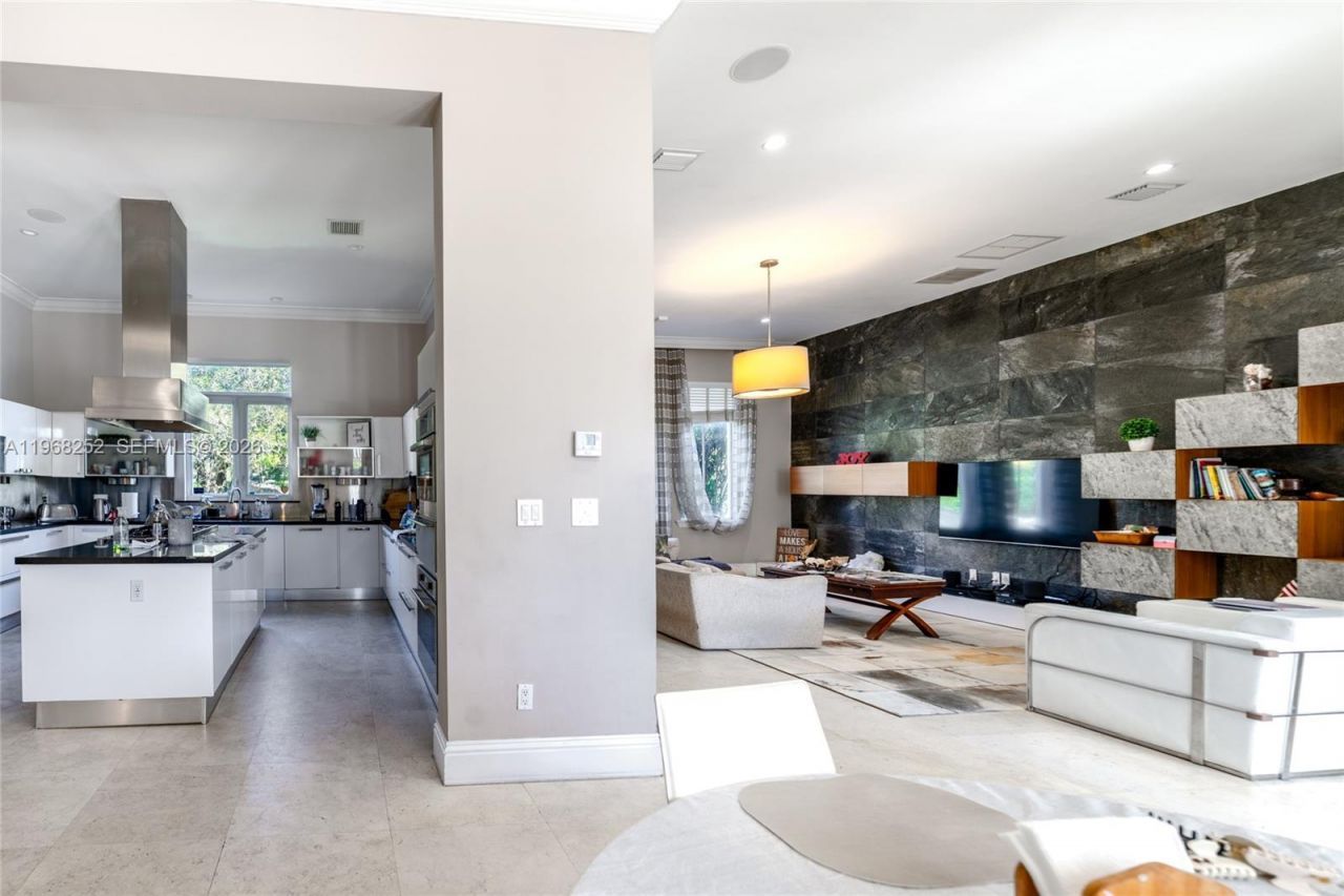 12755 SW 57th Ave , Coral Gables, FL 33156 Photo