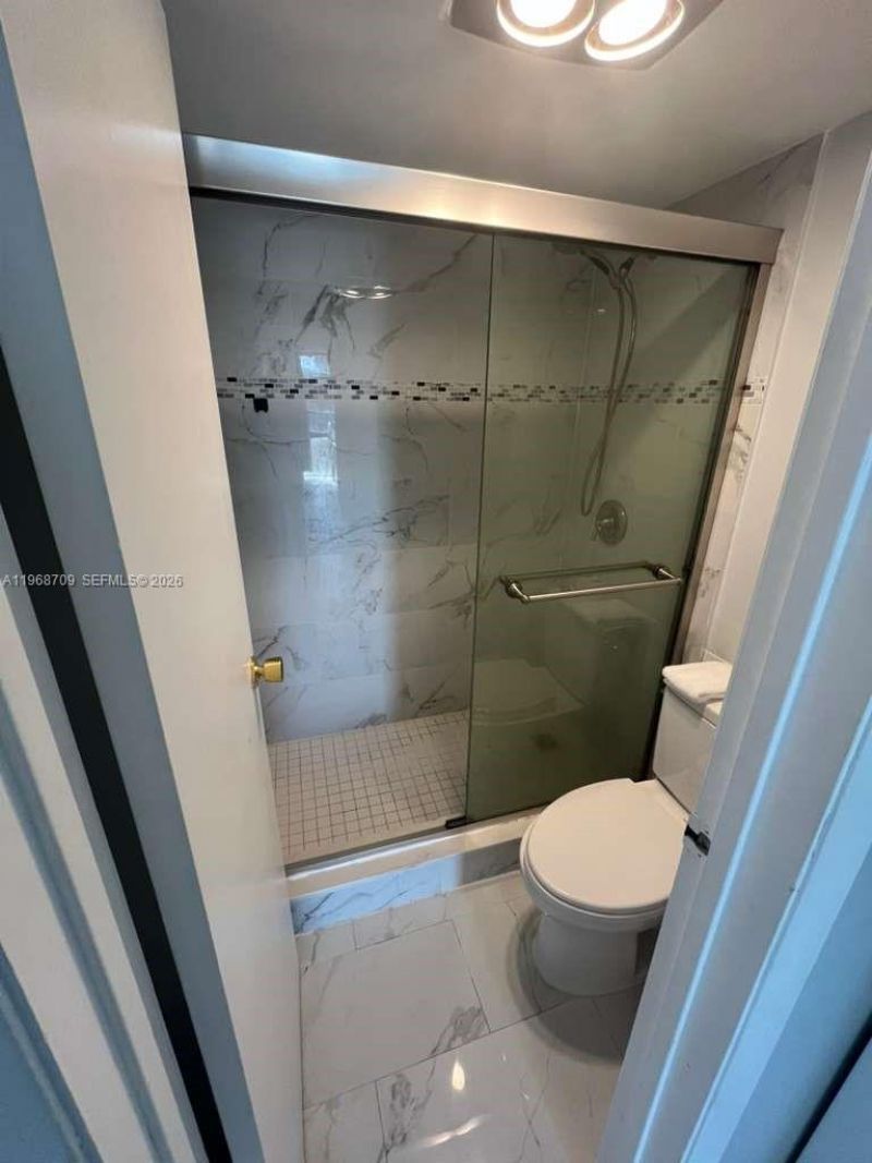 3475 N Country Club Dr, Unit 405, Aventura, FL 33180 Photo